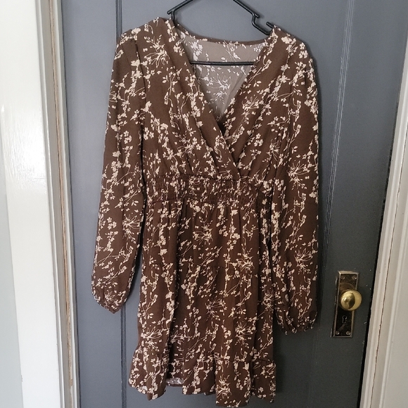 SHEIN Dresses & Skirts - SHEIN Chocolate Floral Long Sleeve Dress